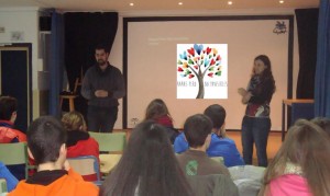 Durante un presentación en un instituto de secundaria